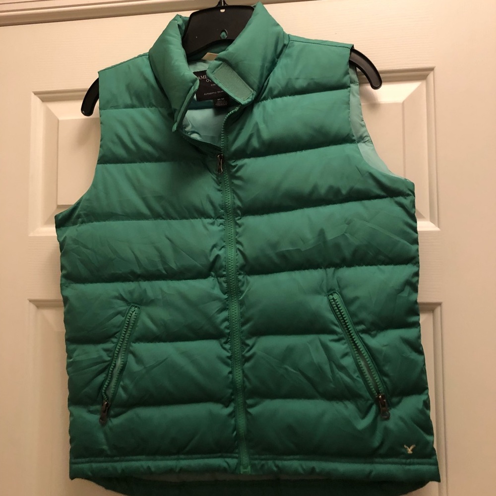 American Eagle Puffer Vest